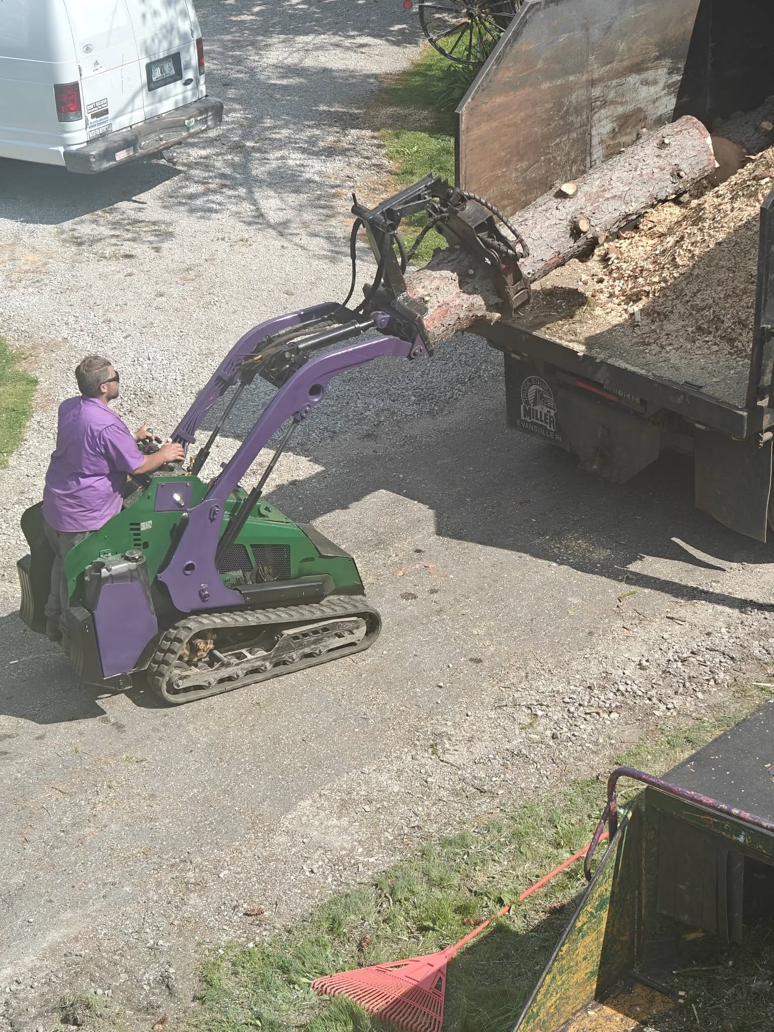 Loading logs with equipment